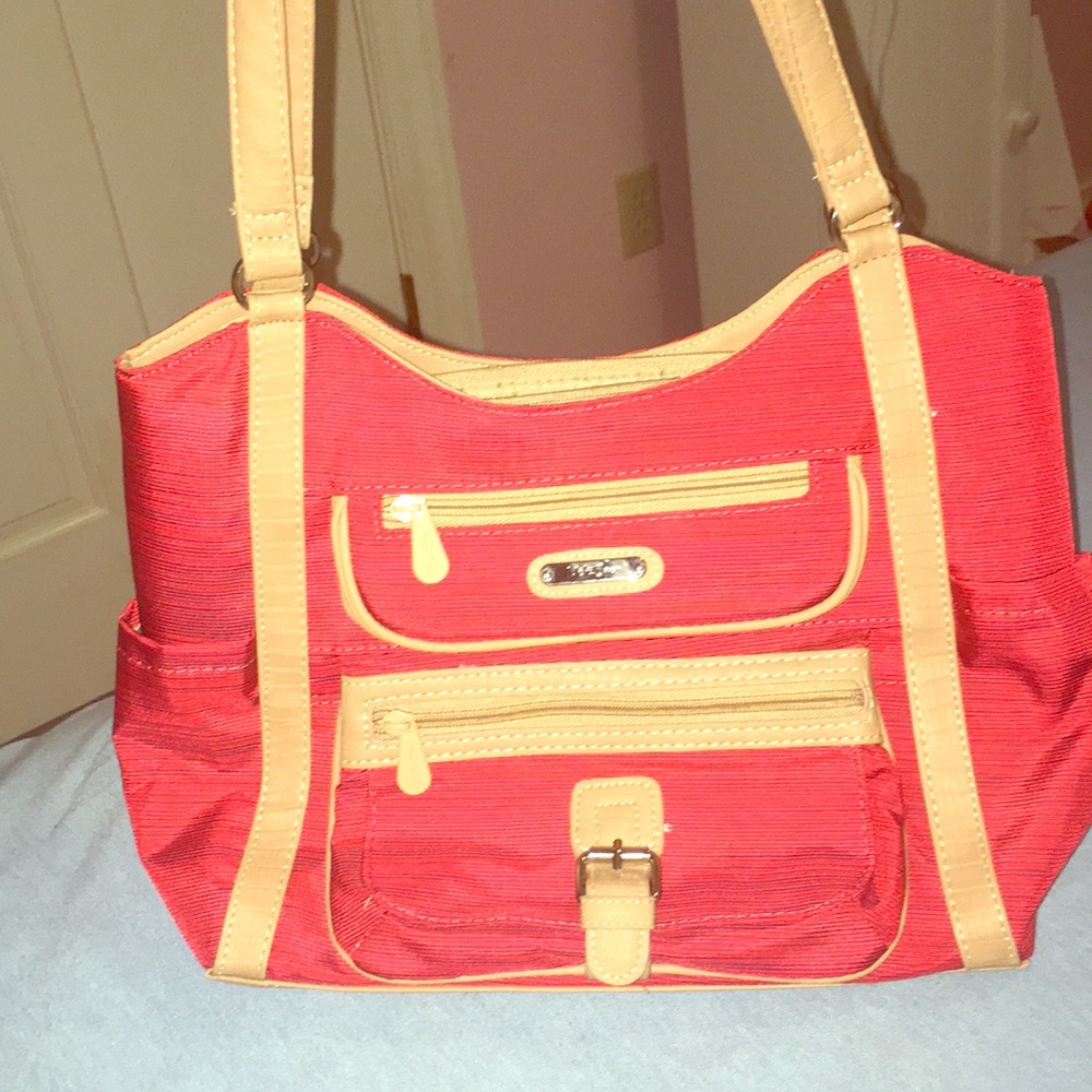 11 pocketed purse